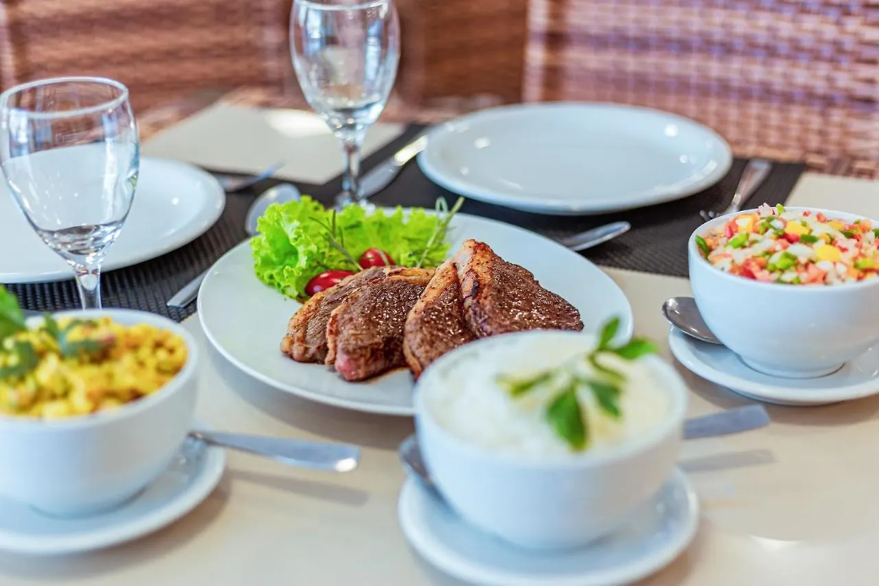 Orquideas Praia Hotel Порту-Сегуру